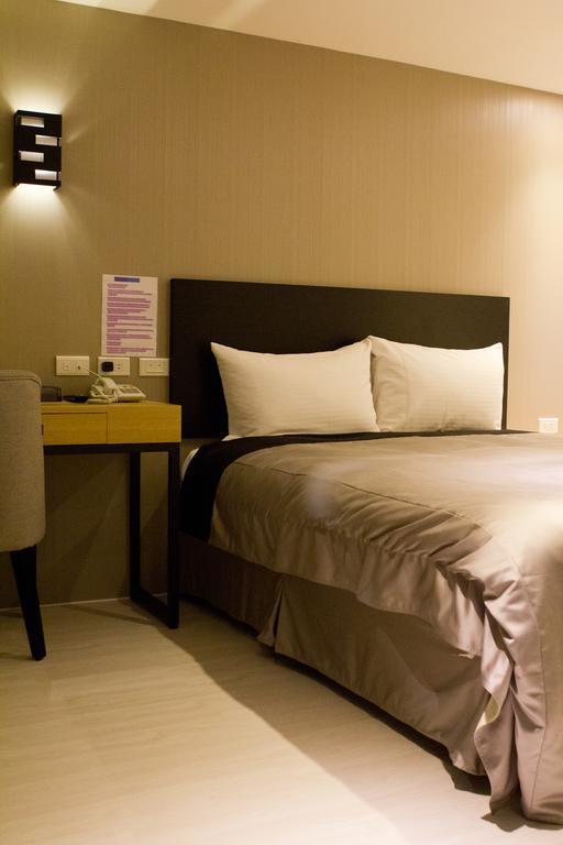 E-House Xining Branch Hotel Taipei Room photo