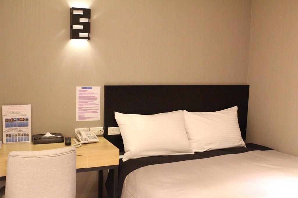 E-House Xining Branch Hotel Taipei Room photo