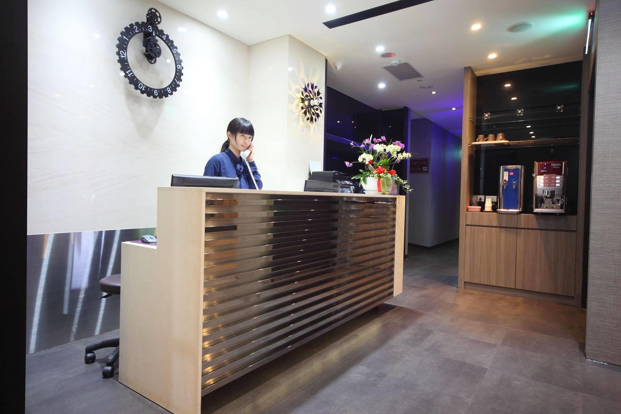 E-House Xining Branch Hotel Taipei Exterior photo