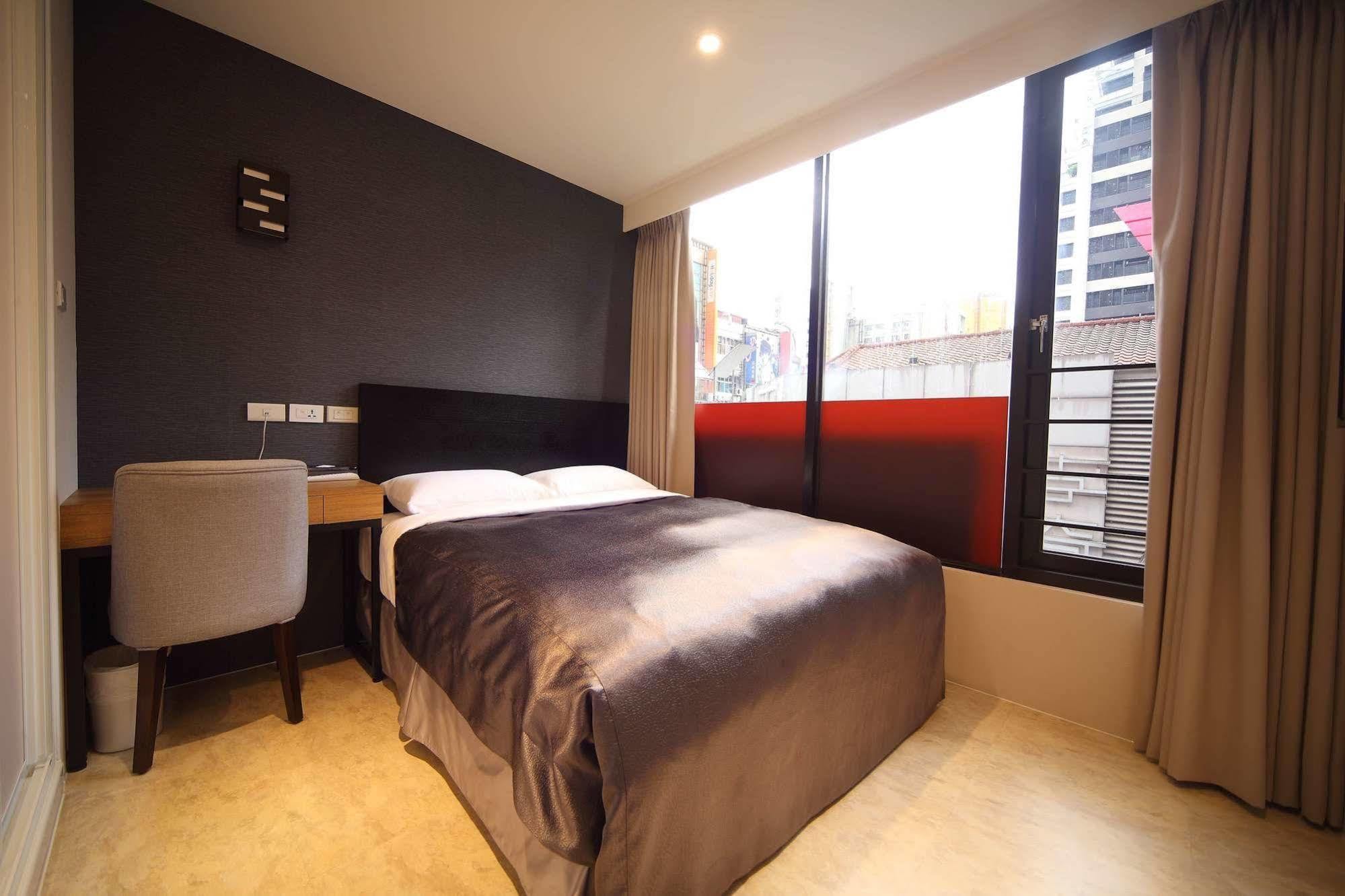 E-House Xining Branch Hotel Taipei Exterior photo